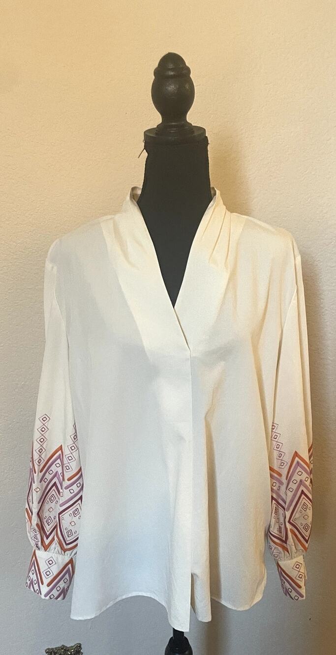 Chico's Embroidered Balloon Sleeve V-Neck Blouse Size 2 (12/14)